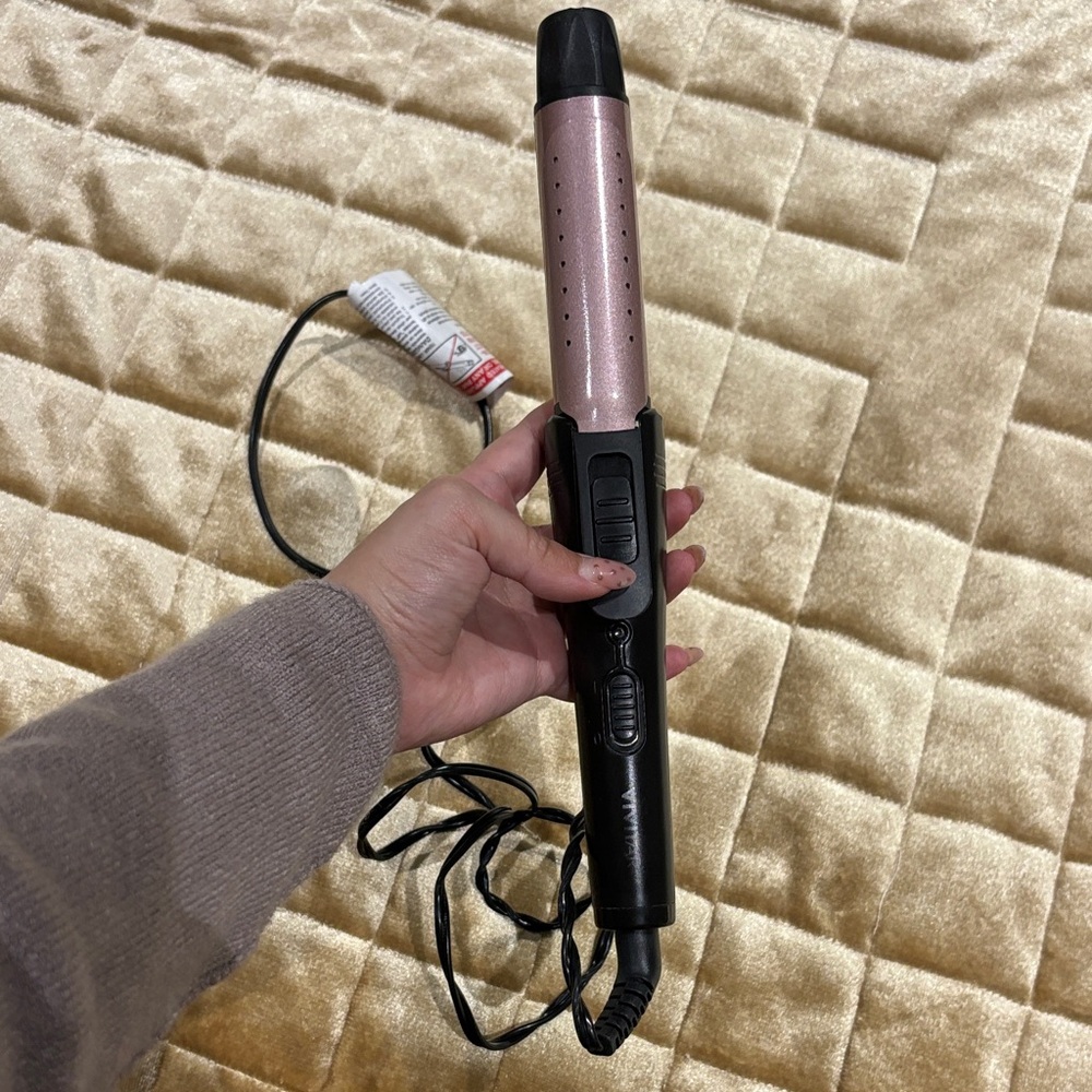 Pink and Black Hair Curling Wand